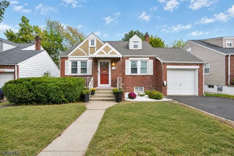2153 Vauxhall Rd, Union, NJ 07083 - #1