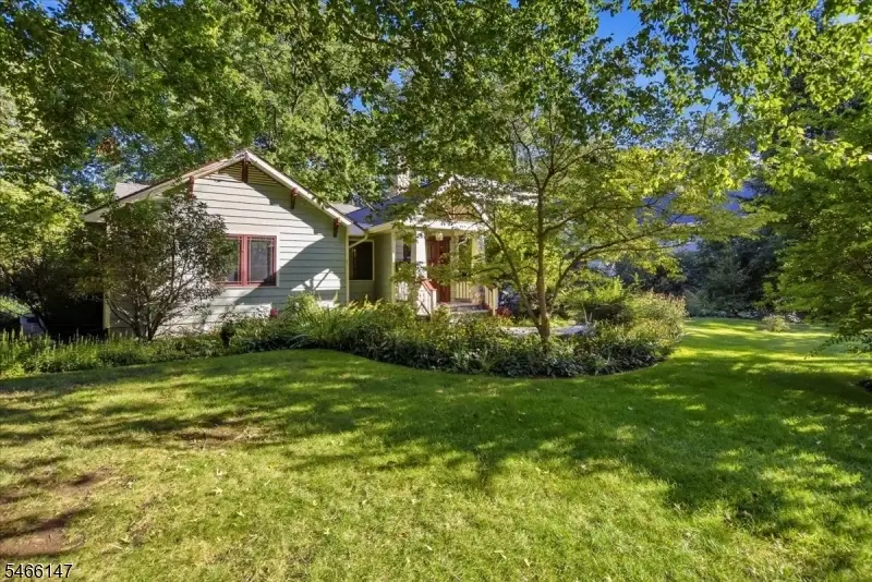 2032 Brookside Dr, Scotch Plains, NJ 07076 - #2