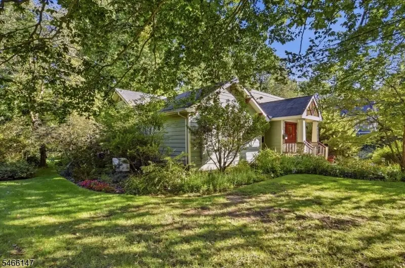 2032 Brookside Dr, Scotch Plains, NJ 07076 - #3