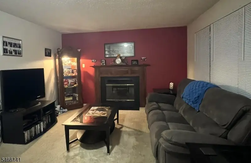 12 Burlington Ct #12, Hamburg, NJ 07419 - #1