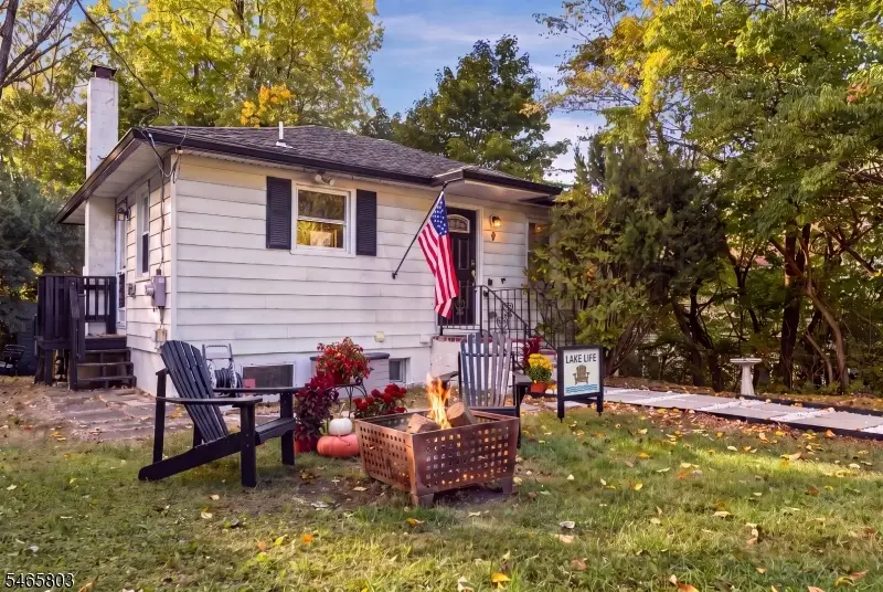 9 Oliver Rd, Landing, NJ 07850 - #1