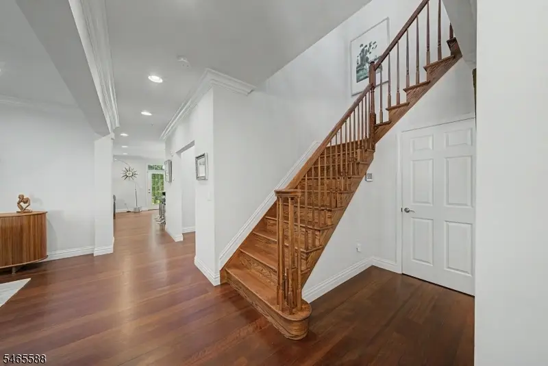 25 Mc Nish Way, West Caldwell, NJ 07006 - #3