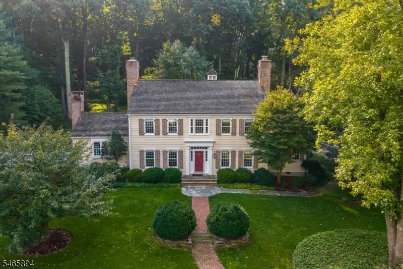 4 Barberry Row, Chester, NJ 07930 - #1