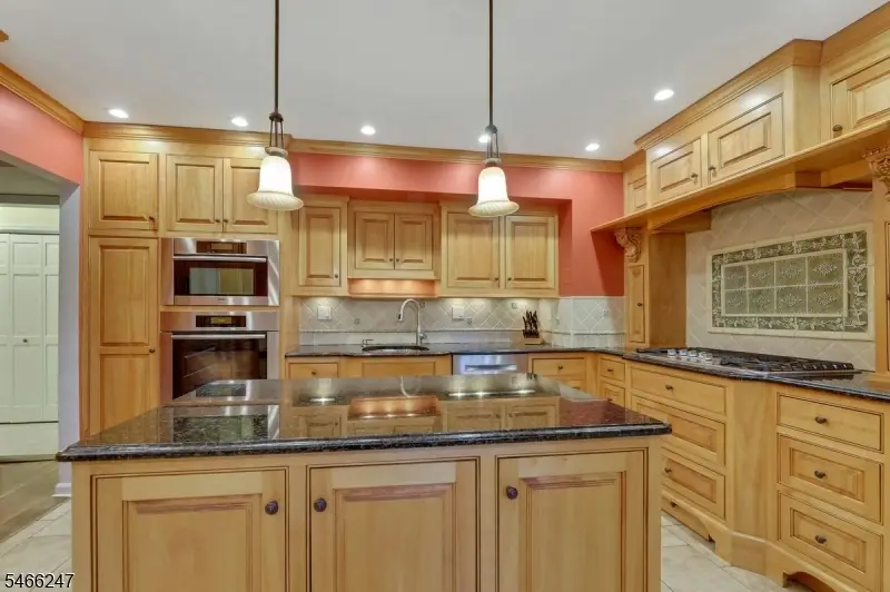 17 Chandler Dr, Wayne, NJ 07470 - #3