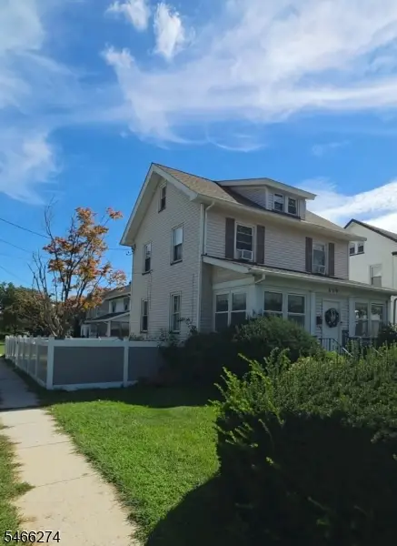 629 Chestnut St, Roselle Park, NJ 07204 - #3