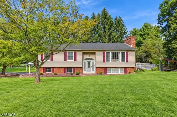 62 South St, Frelinghuysen Twp., NJ 07821