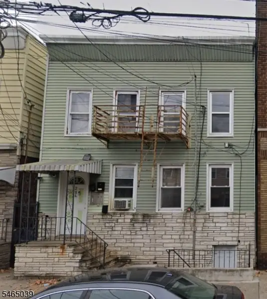 284 Adams St, Newark City, NJ 07105