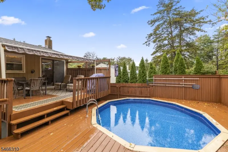 11 Vlietstra Dr, Glenwood, NJ 07418 - #2