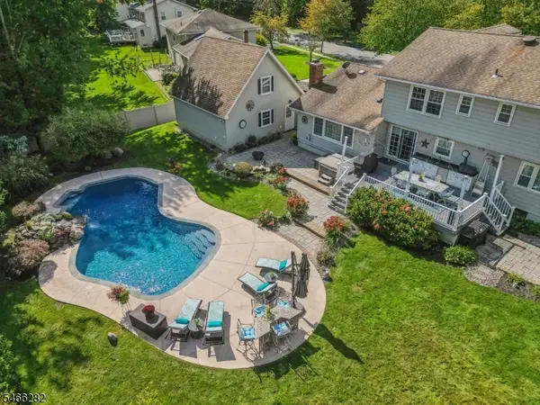 7 Lucille Dr, Parsippany-Troy Hills Twp., NJ 07054