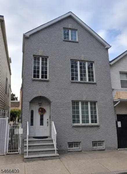 147 Van Buren St, Newark City, NJ 07105