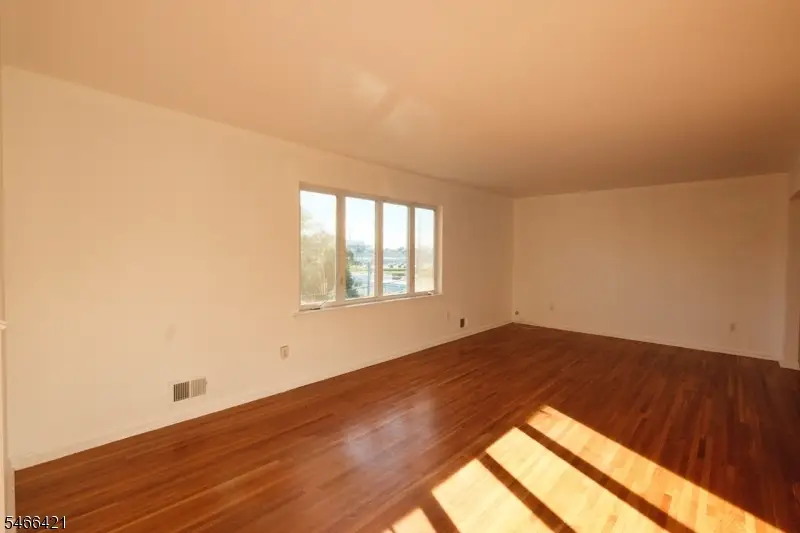 806 Hampden St, Linden, NJ 07036 - #3