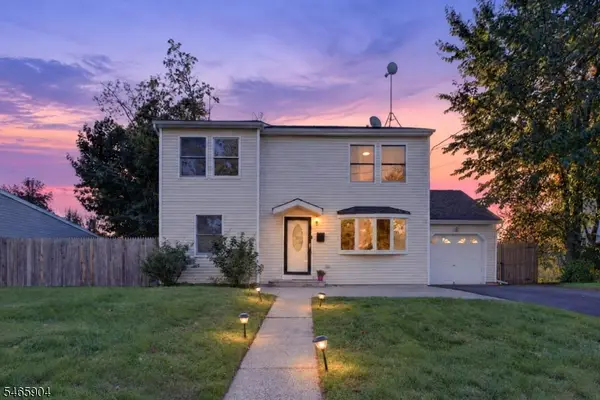 29 Windsor Dr, East Brunswick Twp., NJ 08816