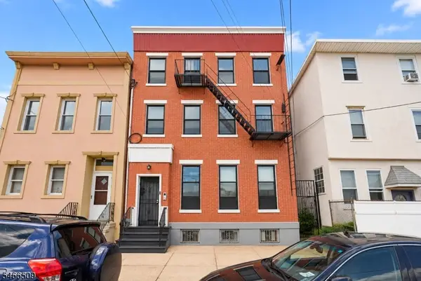 11 Cottage St, Newark City, NJ 07102