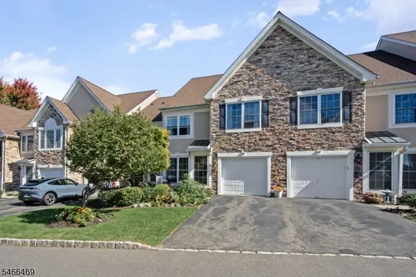 45 Magnolia Way, North Haledon Boro, NJ 07508