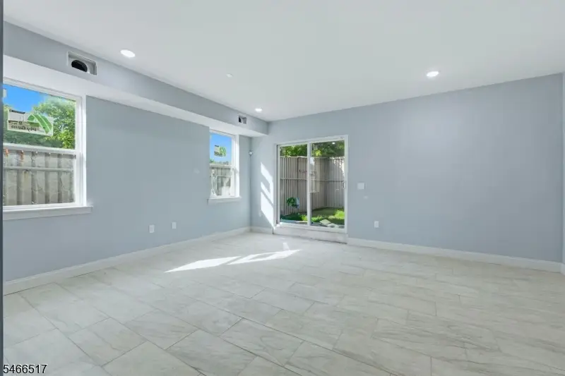 337 Court St, Elizabethport, NJ 07206 - #3