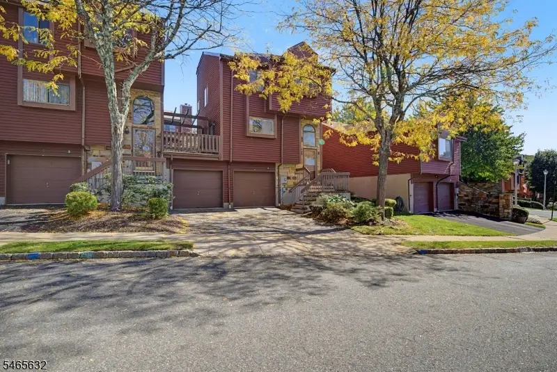 4 Patriot Crossing Ct, Rockaway, NJ 07866 - #1