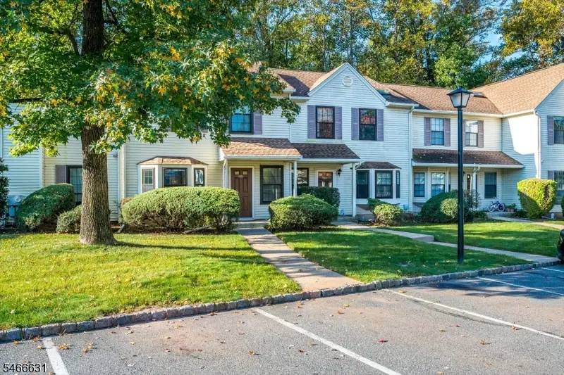 3302 Stonehedge Rd, Edison, NJ 08820 - #2