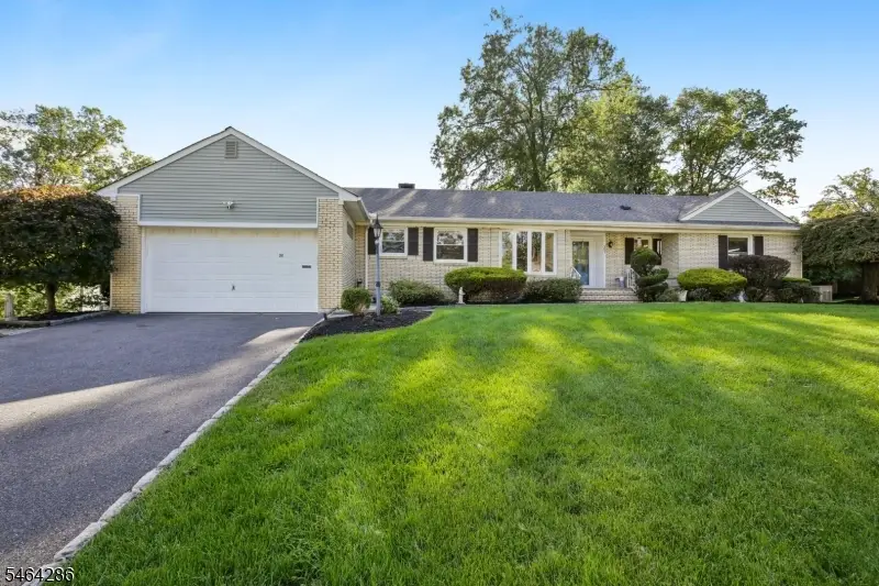 351 Old Tote Rd, Mountainside, NJ 07092 - #1