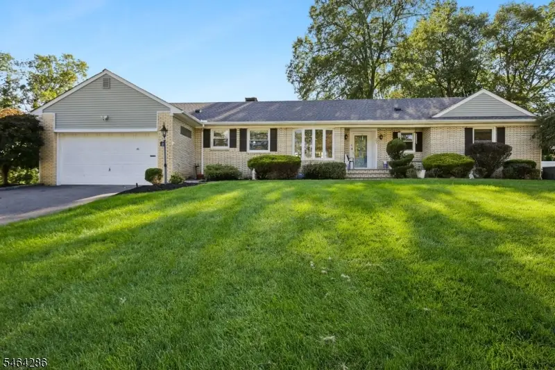 351 Old Tote Rd, Mountainside, NJ 07092 - #2