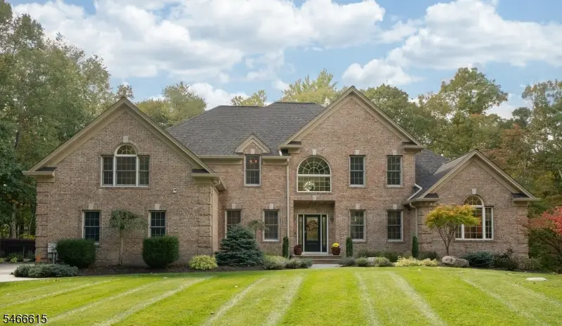 13 E Hidden Valley Ct, Andover, NJ 07821 - #1