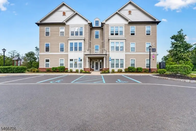 504 Altra Road, Raritan, NJ 08822 - #1
