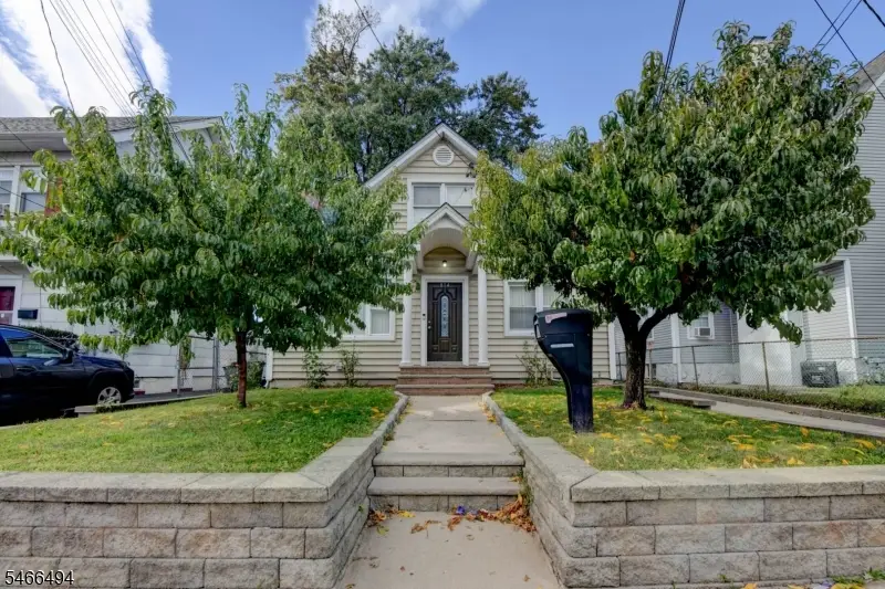 814 Kilsyth Rd, Elizabeth, NJ 07208 - #1