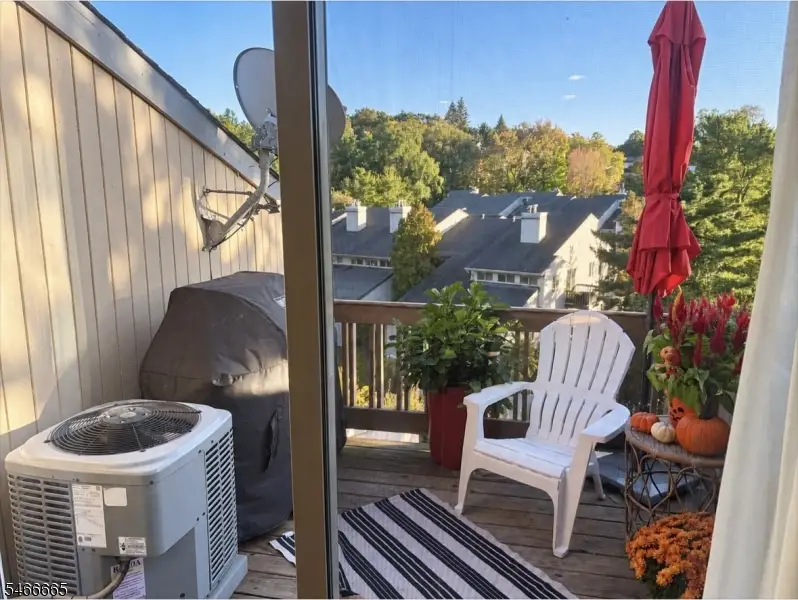 7 Perkins Dr, West Orange, NJ 07052 - #3