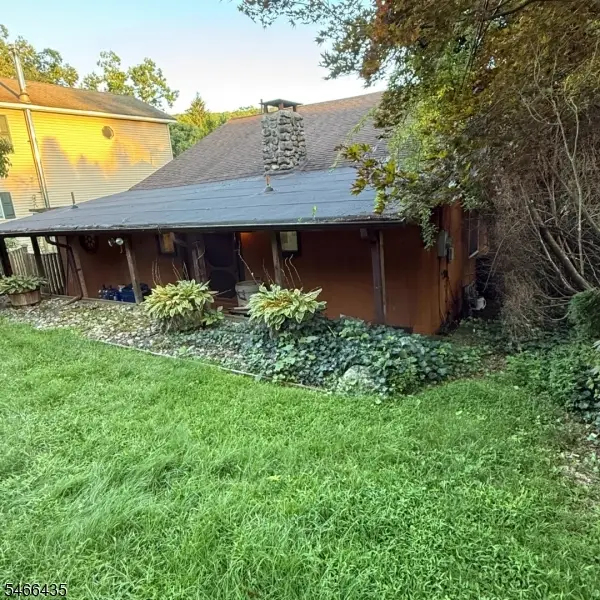 54 Horseshoe Dr, Oak Ridge, NJ 07438 - #3