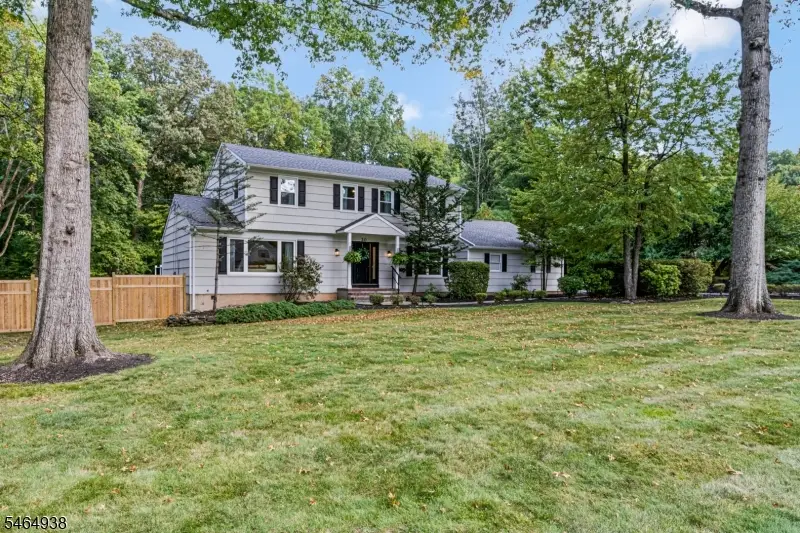 20 Round Top Rd, Warren, NJ 07059 - #1