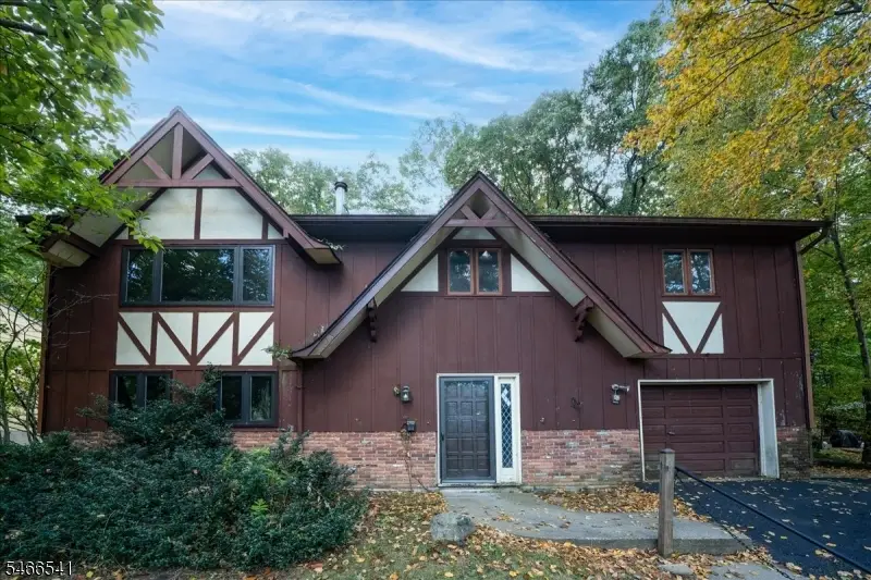 628 Succasunna Rd, Mount Arlington, NJ 07856 - #1