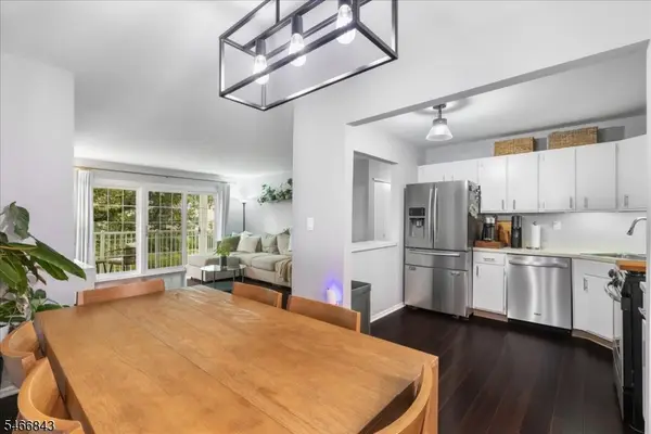 36 Lehavre Ct, Hamilton Twp., NJ 08619