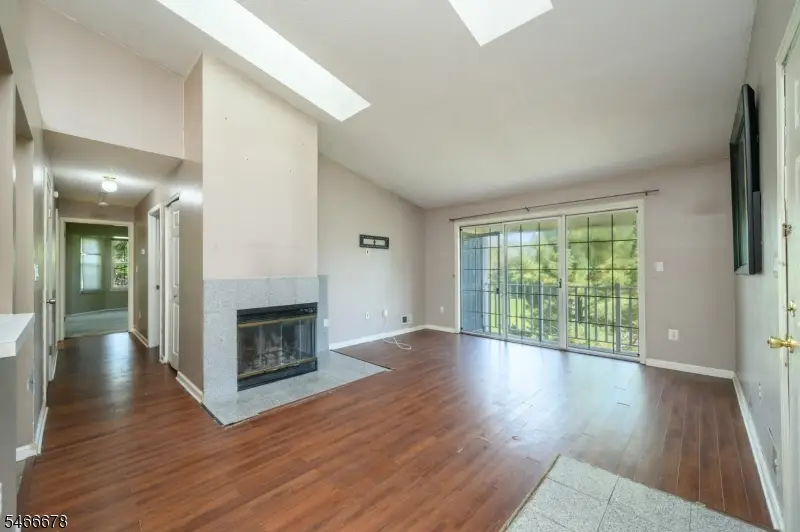 56 Amethyst Way, Franklin Park, NJ 08823 - #3