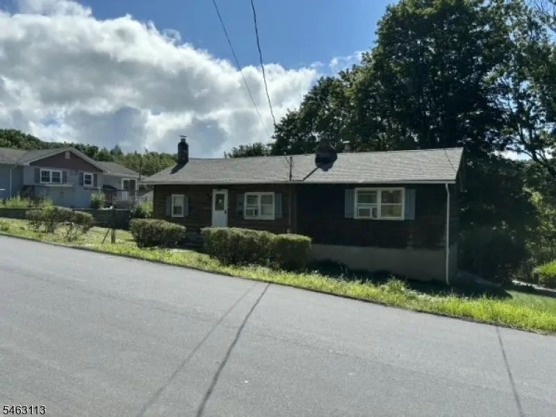34 Hillside Ave, Stockholm, NJ 07460 - #1