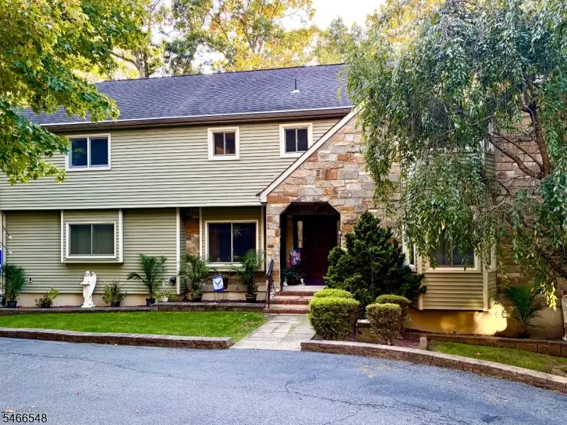 78 Knob Hill Rd, Washington, NJ 07840 - #3