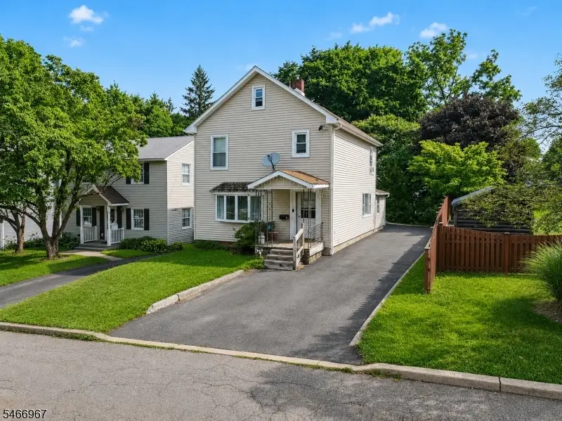 9 Chestnut St, Sussex, NJ 07461 - #2