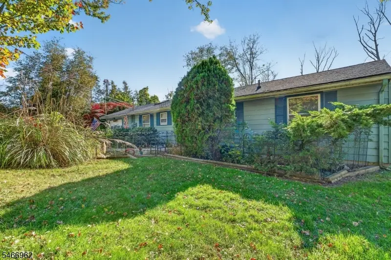 21 Fox Hill Rd, Frankford, NJ 07826 - #2