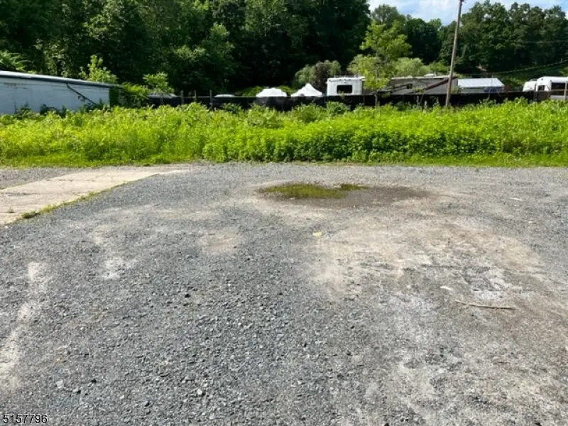 617 Water St, Belvidere, NJ 07823 - #2