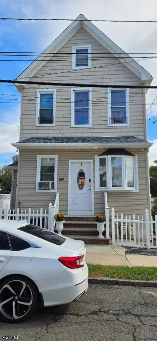 142 Sherman Pl, Garfield, NJ 07026 - #1