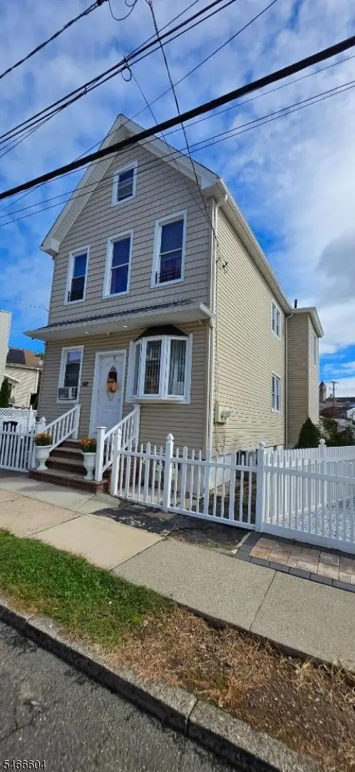 142 Sherman Pl, Garfield, NJ 07026 - #2