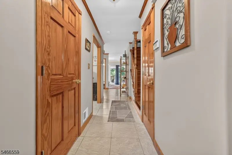 55 Chelsea Cir, Raritan, NJ 08822 - #2