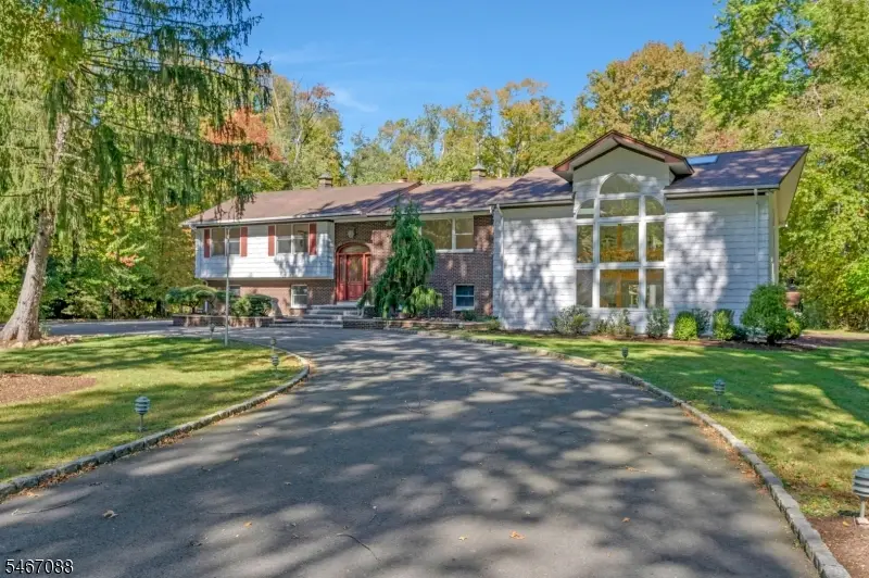 24 Sage Drive, Warren, NJ 07059 - #3