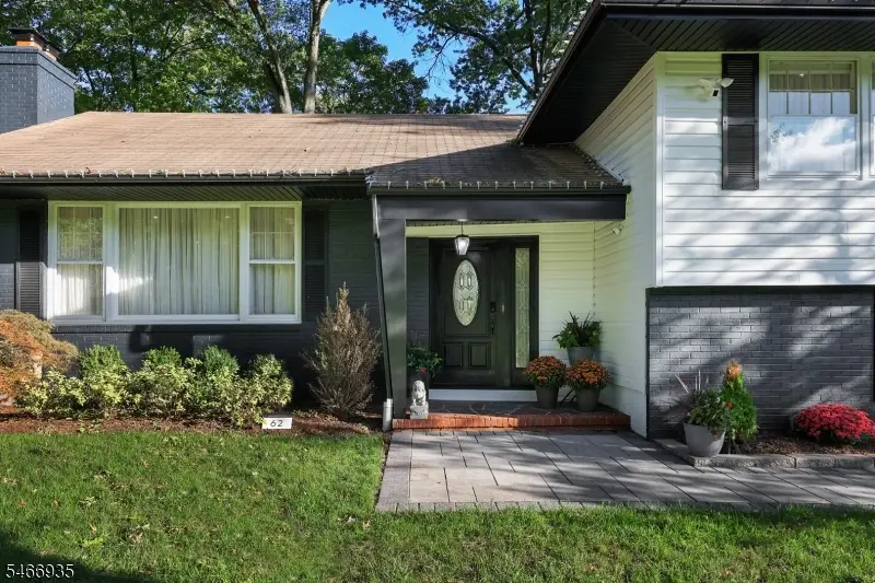 62 Guinard Dr, Watchung, NJ 07069 - #2