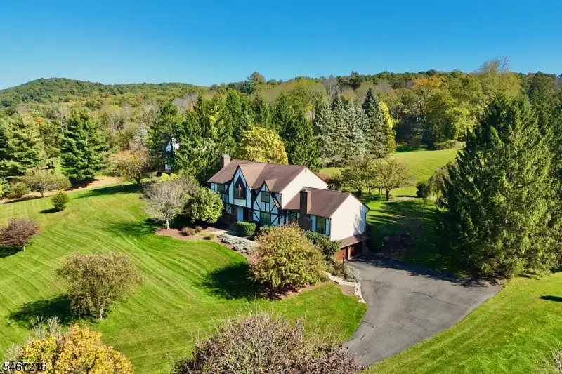34 Deire Dr, Sparta, NJ 07871 - #1