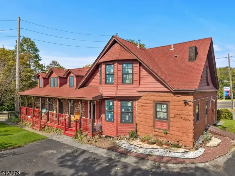 891 River Dr, Elmwood Park, NJ 07407 - #1
