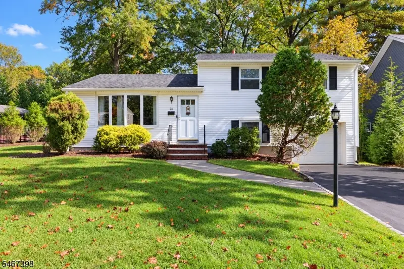 24 Countryside Dr, Livingston, NJ 07039 - #1