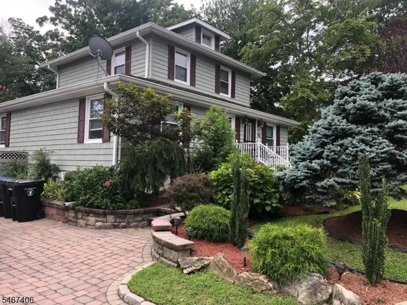 96 Compton St, Belford, NJ 07718 - #1