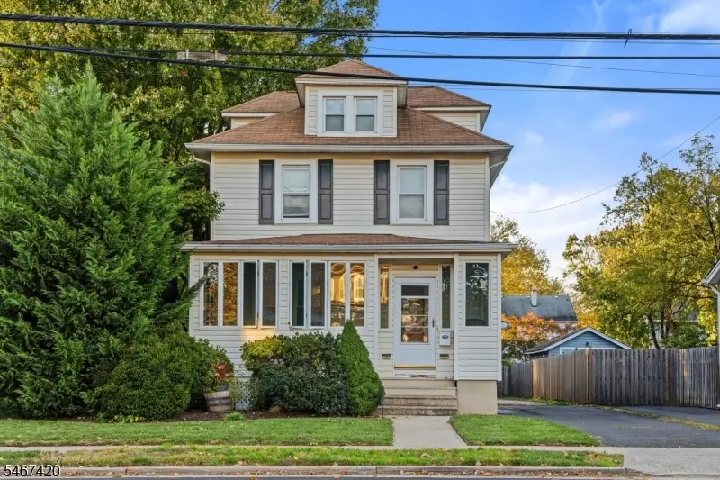 432 1st St, Dunellen, NJ 08812 - #1