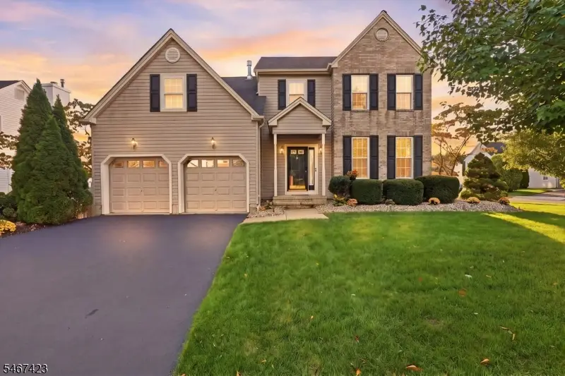 17 Windsor Ln, Lopatcong, NJ 08865 - #1
