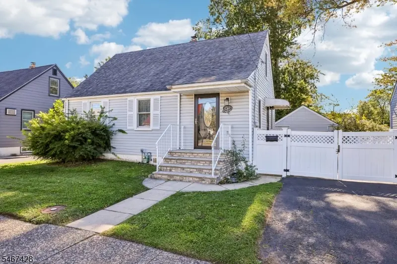239 Bradford Ave, Linden, NJ 07036 - #2