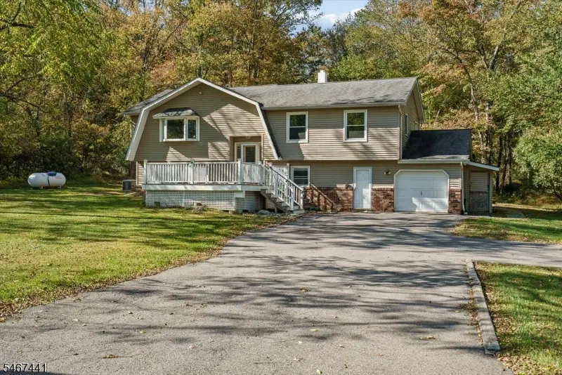 20 Karrville Rd, Mansfield, NJ 07865 - #1